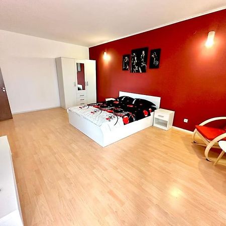 קריובה Apartament Novara 21 מראה חיצוני תמונה