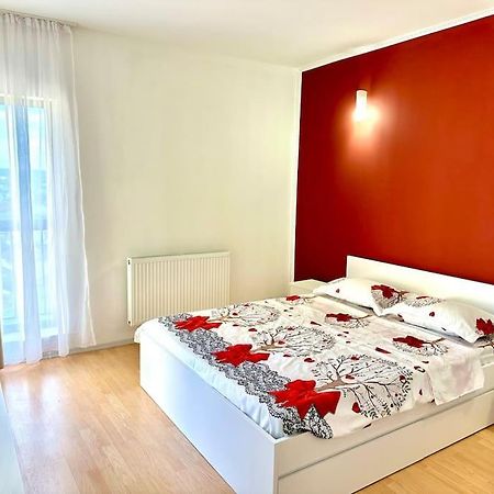 קריובה Apartament Novara 21 מראה חיצוני תמונה