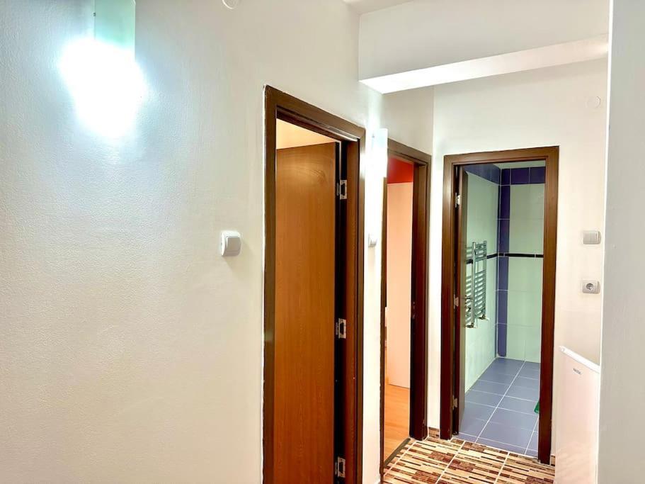 קריובה Apartament Novara 21 מראה חיצוני תמונה